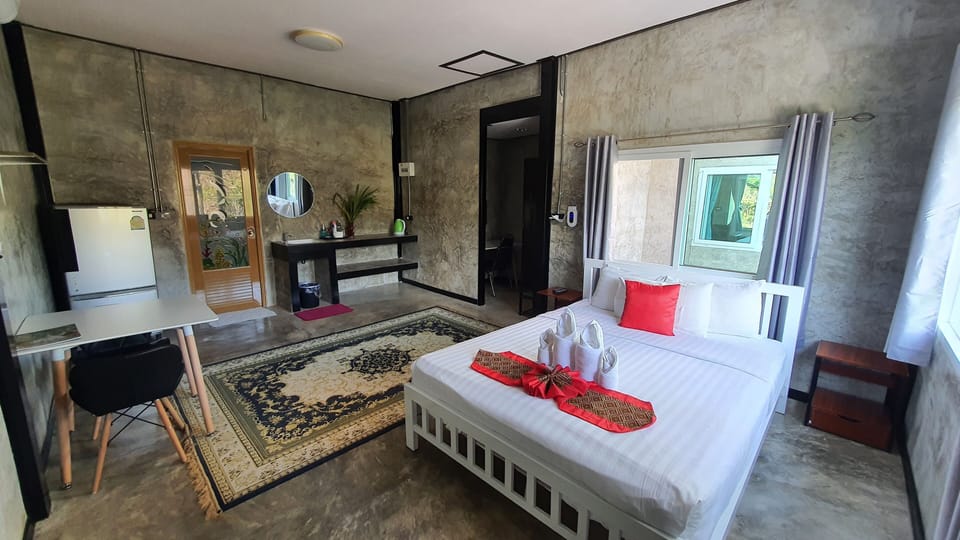 Exclusive Studio | Free WiFi, bed sheets