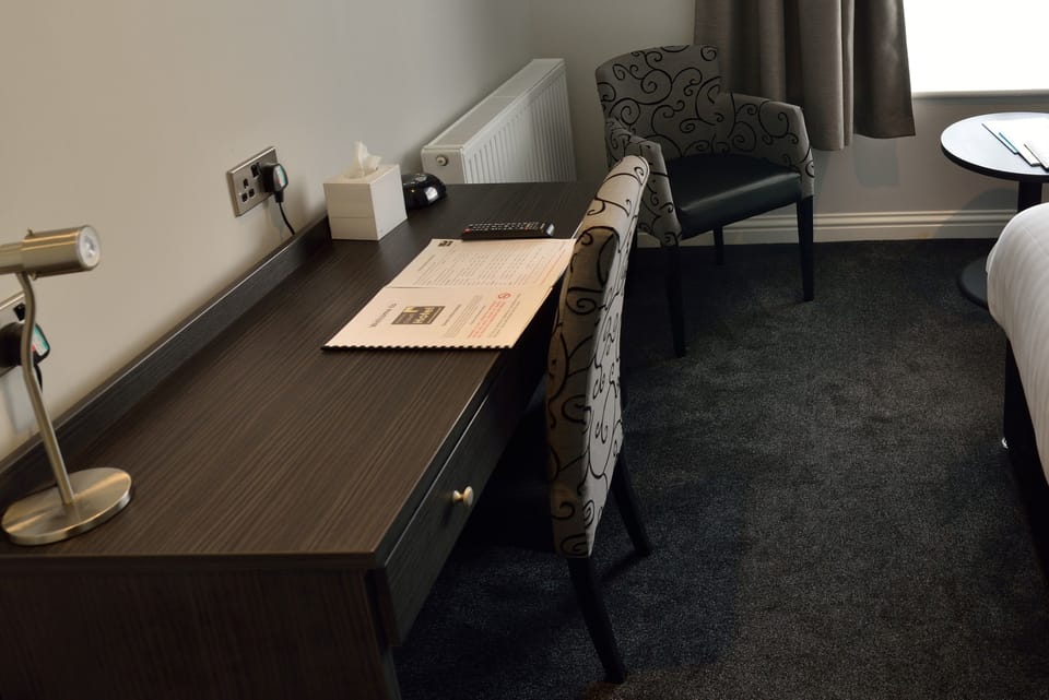 1 bedroom, desk, iron/ironing board, WiFi (free)
