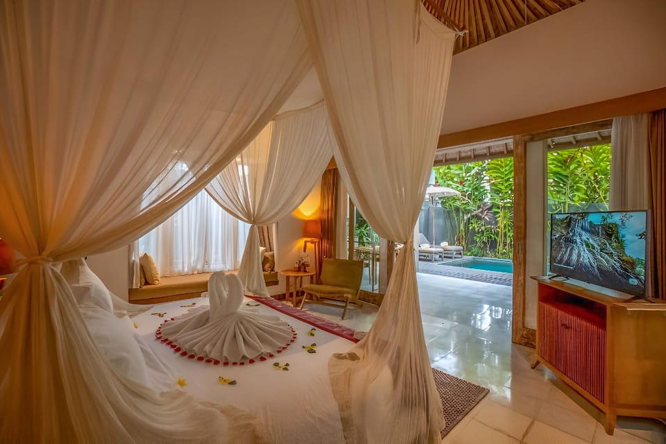 Villa, 1 Bedroom, Private Pool (with Free Benefit) | Premium bedding, minibar, in-room safe, individually decorated