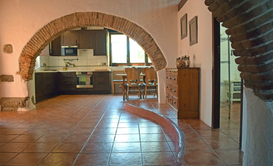 Duplex Studio | Living area | Flat-screen TV