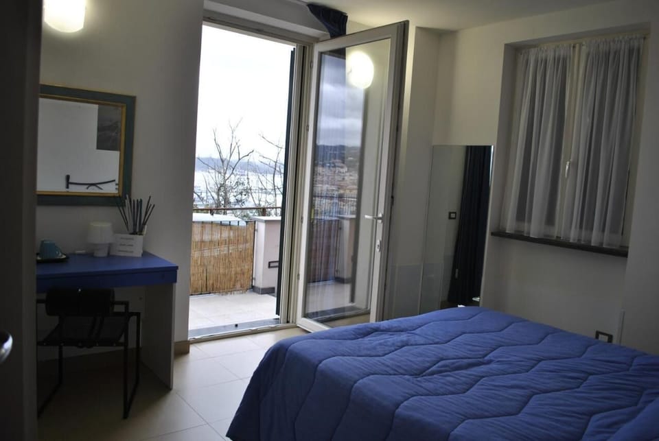 Camera Doppia con bagno privato esterno, vista mare | Egyptian cotton sheets, premium bedding, desk, blackout drapes