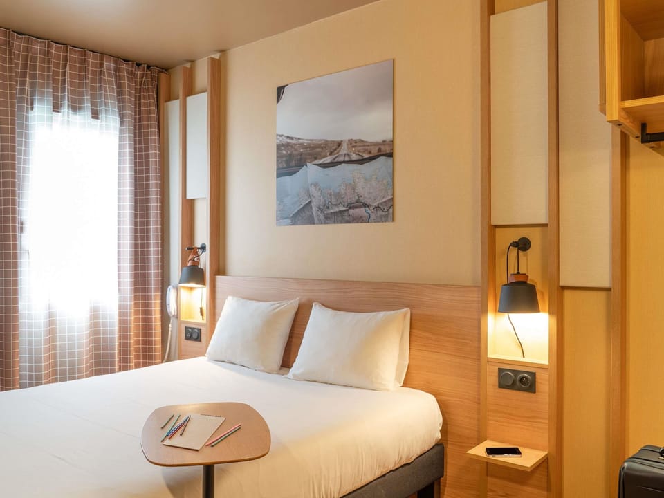 Classic Room, 1 Double Bed | Premium bedding, laptop workspace, soundproofing
