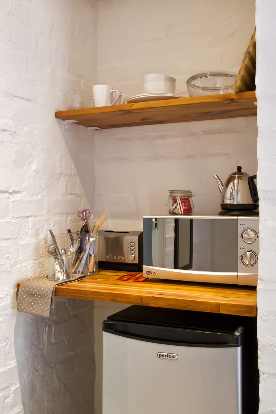 Luxury Room, 1 Bedroom (Kapokbos) | Private kitchen | Electric kettle