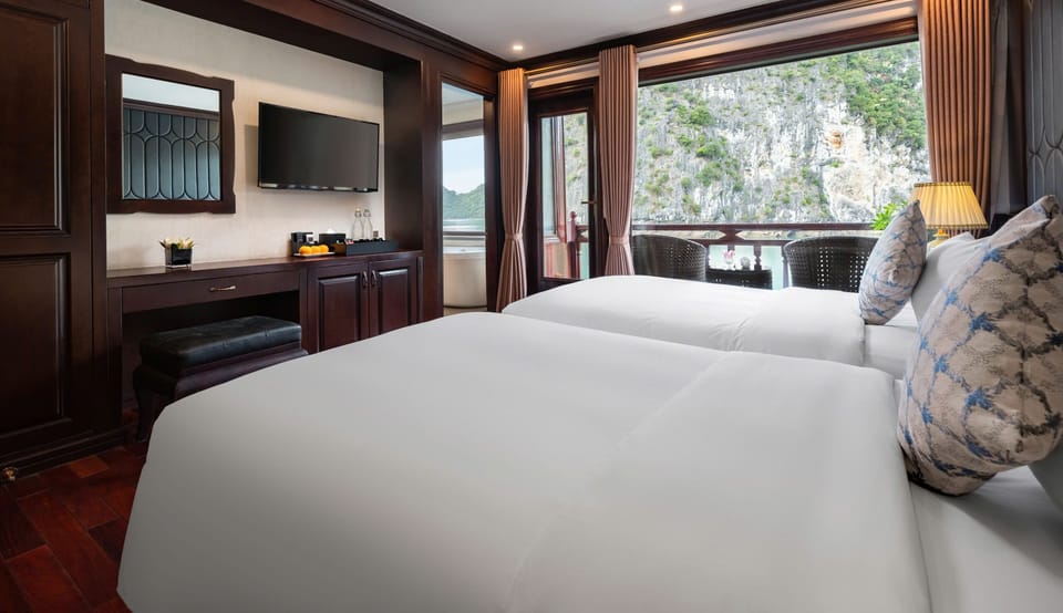 Junior Twin Suite, Balcony | In-room safe, desk, blackout drapes, free WiFi