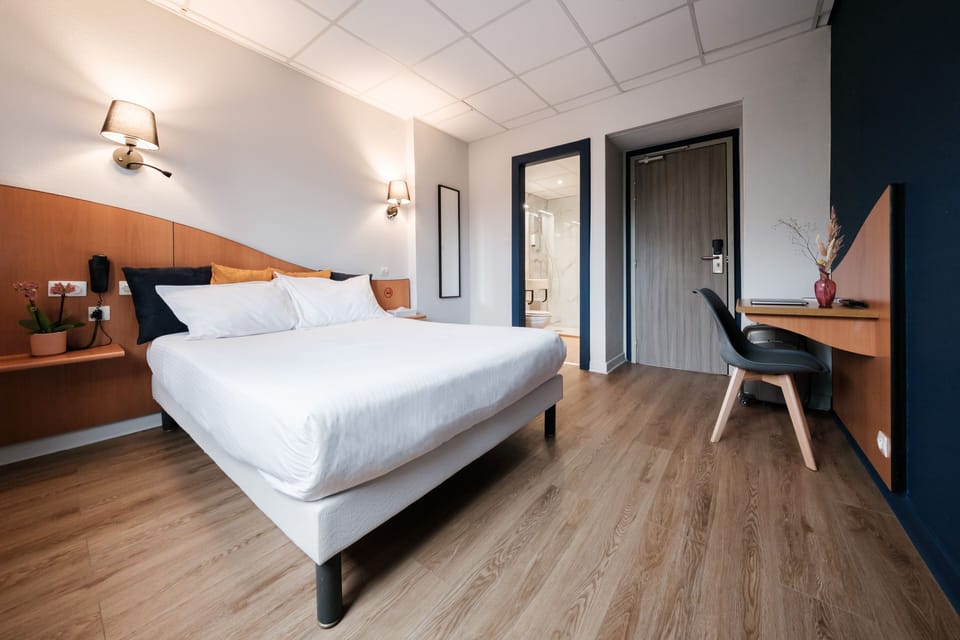 Classic Double Room | Premium bedding, desk, soundproofing, iron/ironing board