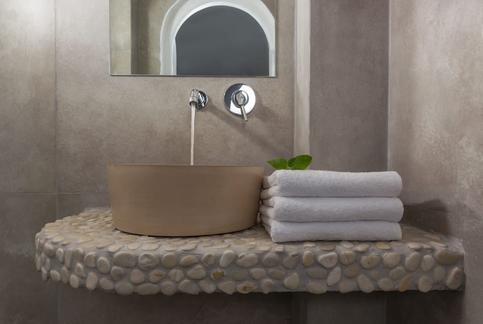 House (For 3) | Bathroom sink