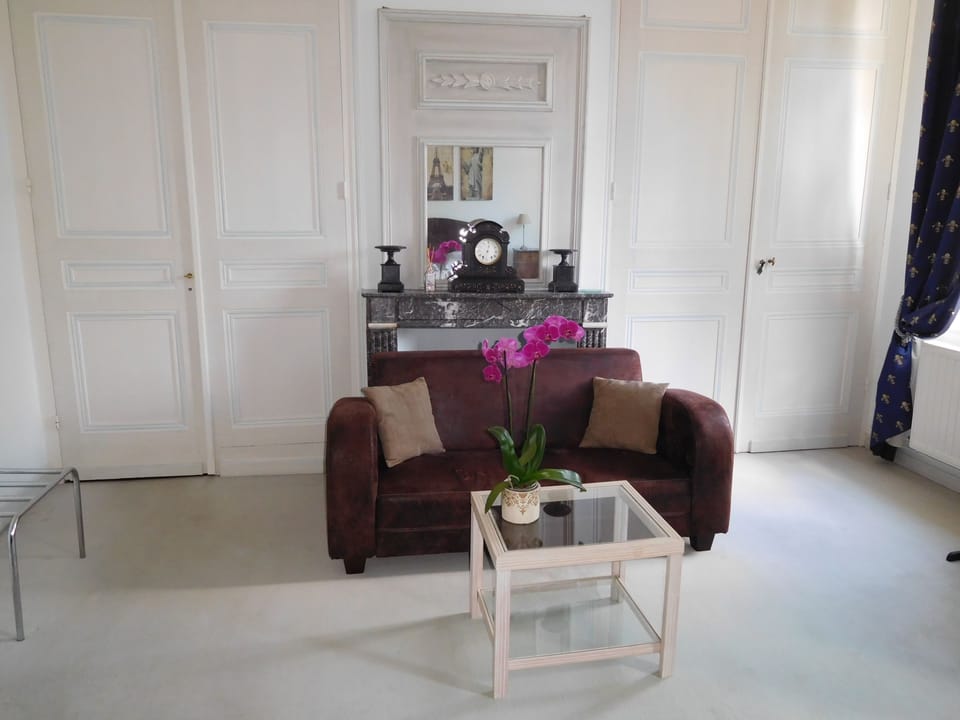 Comfort Quadruple Room, 1 Bedroom, Private Bathroom, Garden Area (Jules Verne) | Living area | 80-cm flat-screen TV with digital channels, TV