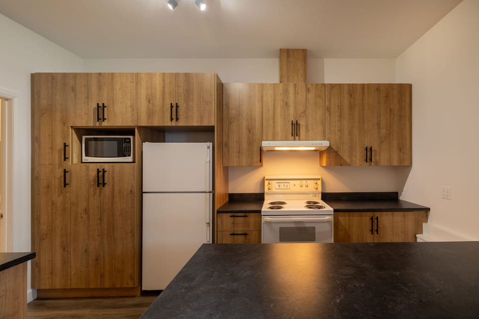 Standard Apartment, 2 Double Beds, Kitchen | Private kitchen | Microwave, coffee/tea maker