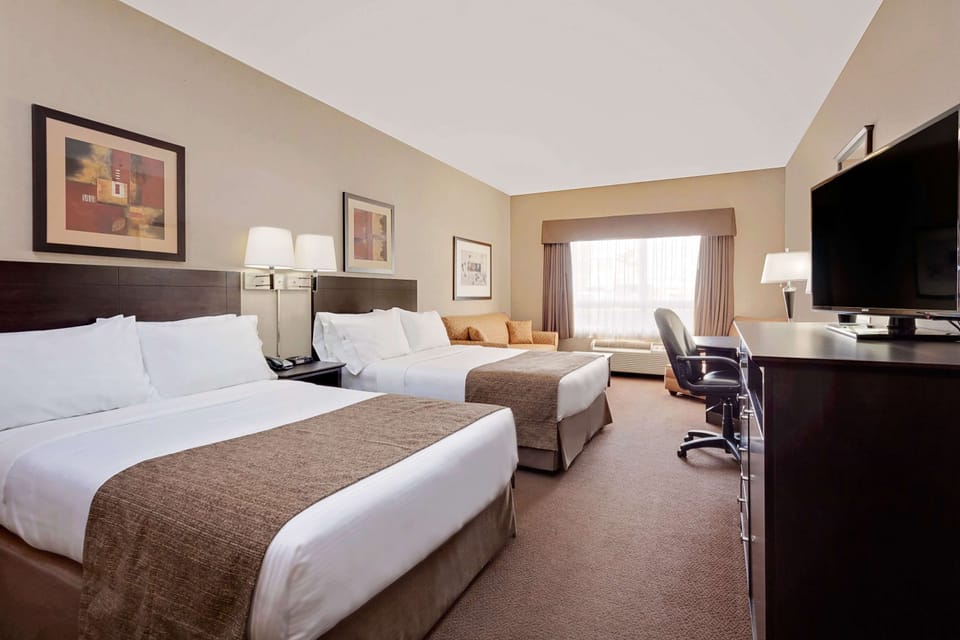 Room, 2 Double Beds, Non Smoking (with Sofabed) | Desk, iron/ironing board, rollaway beds (surcharge), WiFi (free)