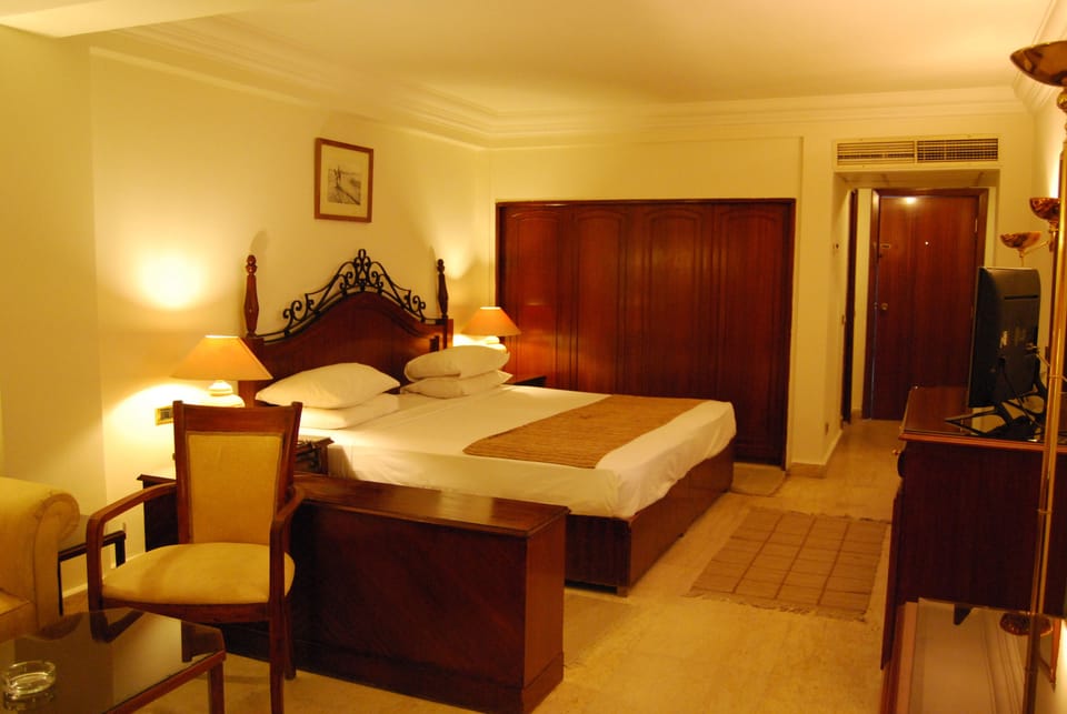 Superior Room, Sea View | Minibar