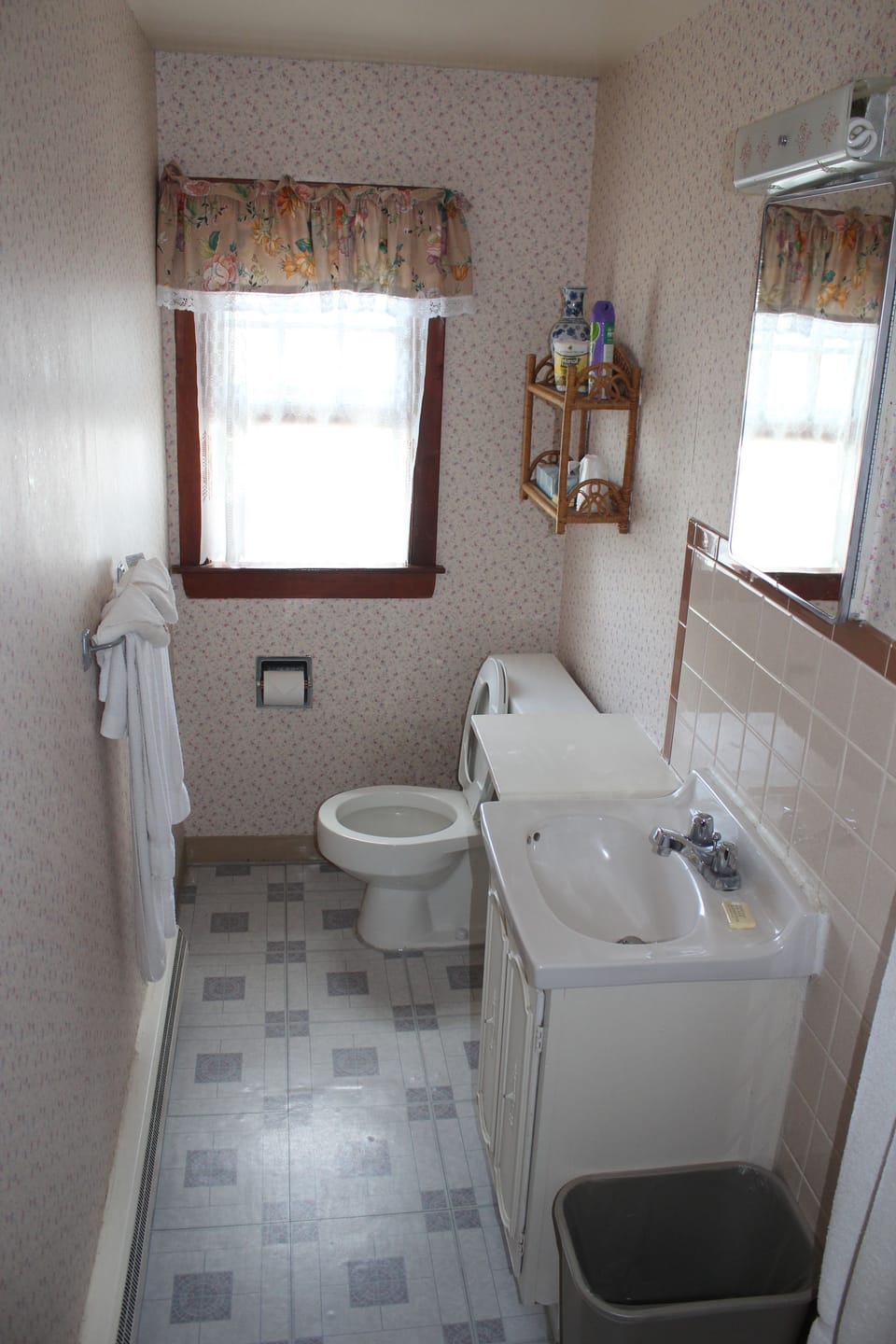 Family Room | Bathroom | Towels