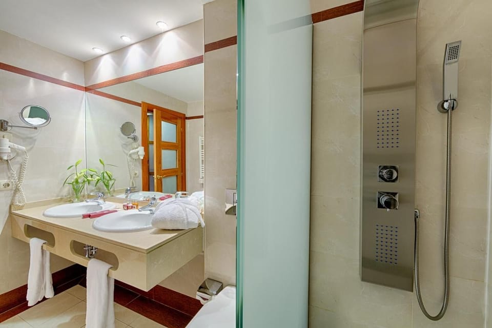Free toiletries, hair dryer, bathrobes, slippers