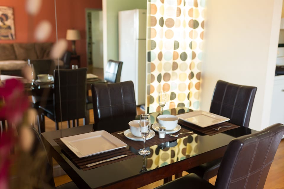 Exclusive Apartment, 1 Bedroom, City View, Executive Level | In-room dining