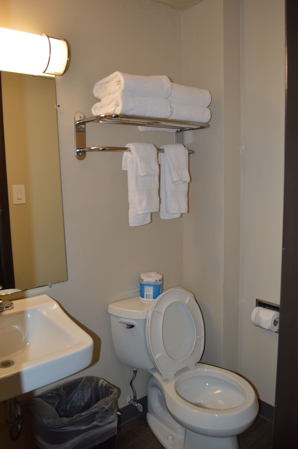 Shower, towels