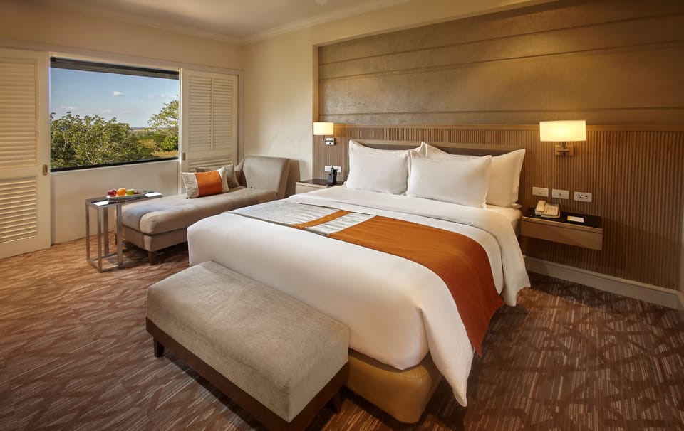 Club Suite | In-room safe, desk, laptop workspace, iron/ironing board