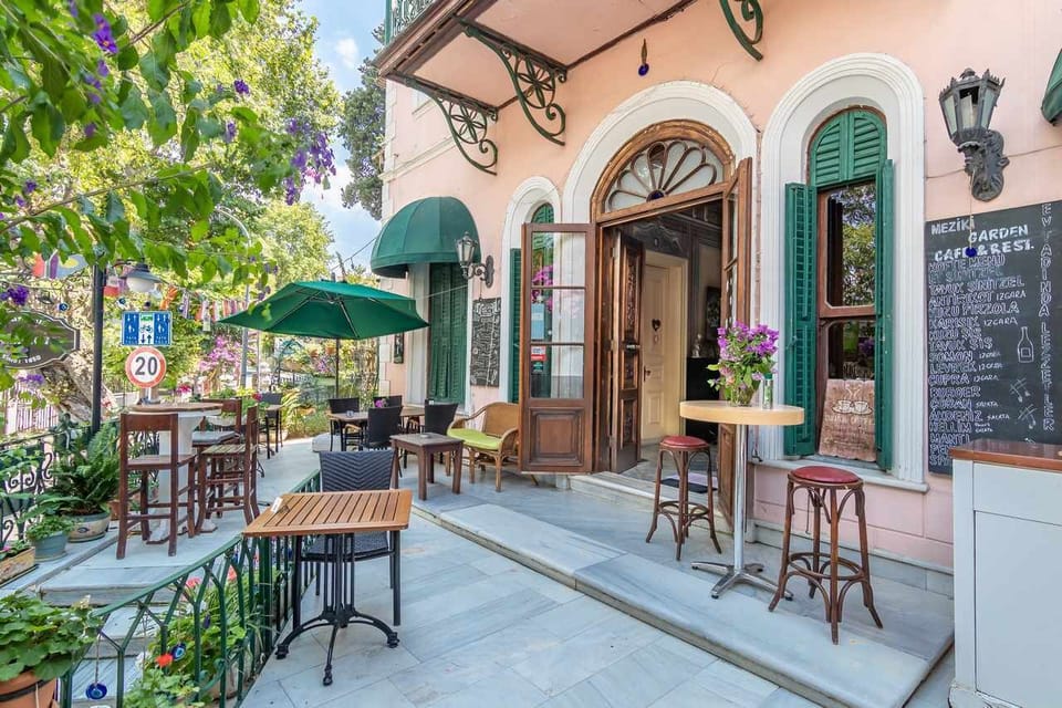 Büyükada Anastasia Meziki History Mansion Hotel in Istanbul