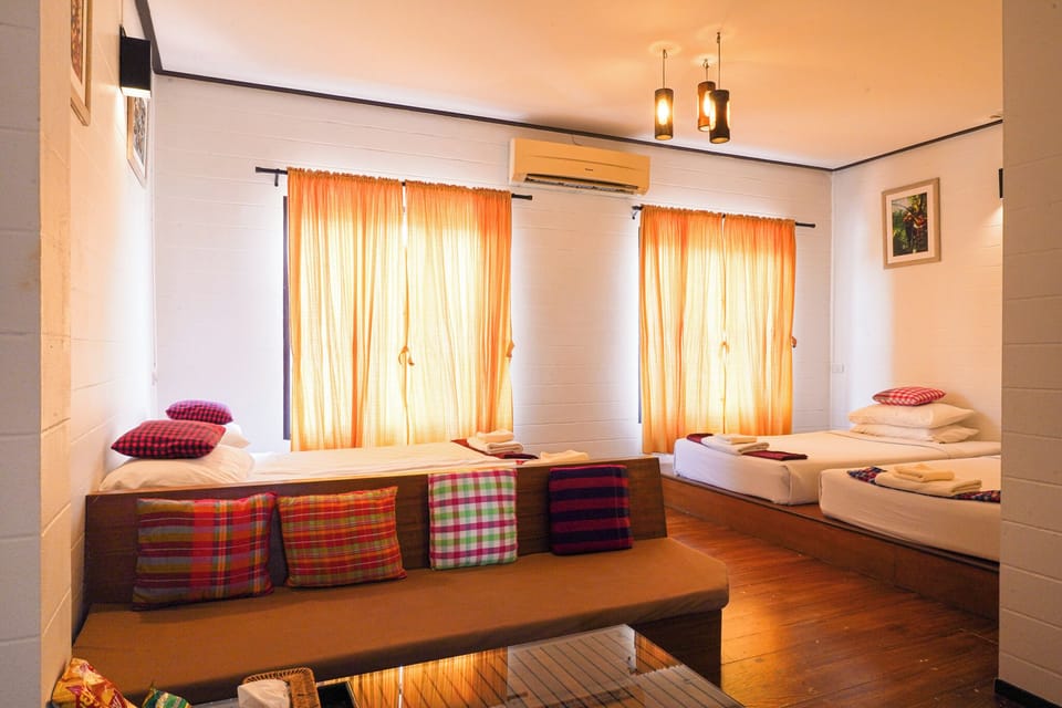 Family Quadruple Room | Minibar, individually decorated, individually furnished, free WiFi