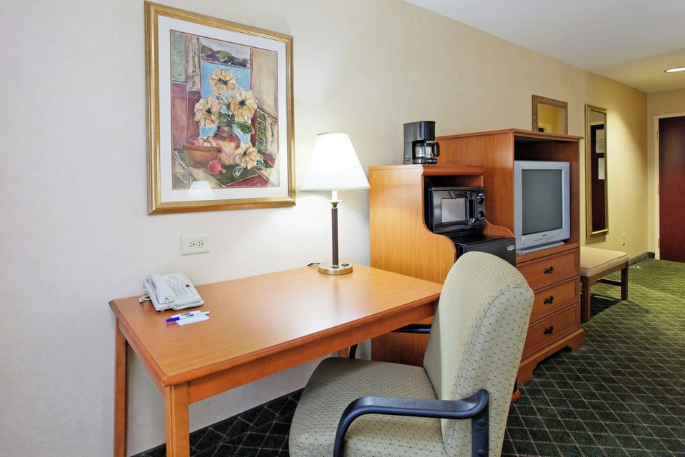 Desk, iron/ironing board, cribs (surcharge), WiFi (free)