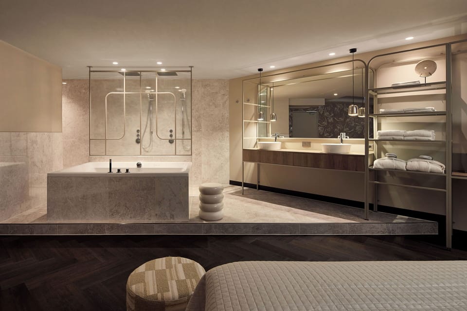 Luxury Suite | Bathroom | Separate tub and shower, deep soaking tub, free toiletries, hair dryer