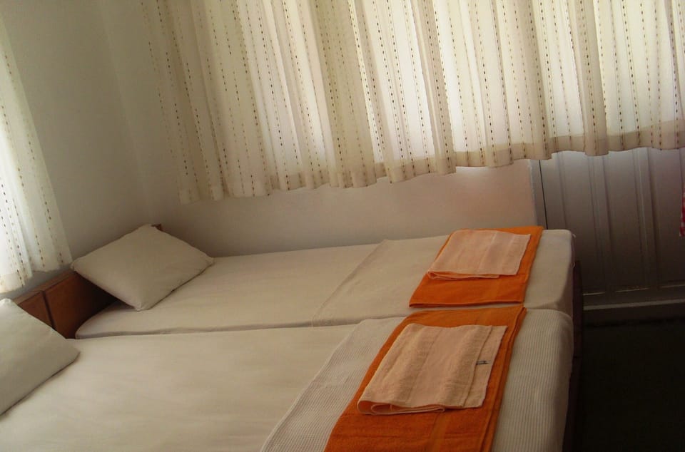 Double or Twin Room | Cribs/infant beds, free WiFi