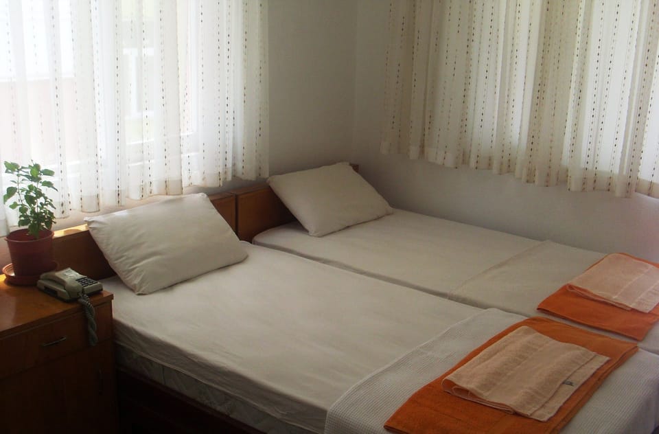 Double or Twin Room | Cribs/infant beds, free WiFi