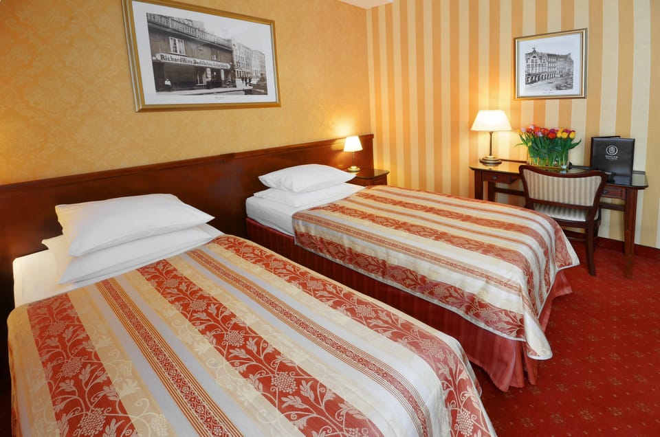 Hypo-allergenic bedding, in-room safe, individually decorated