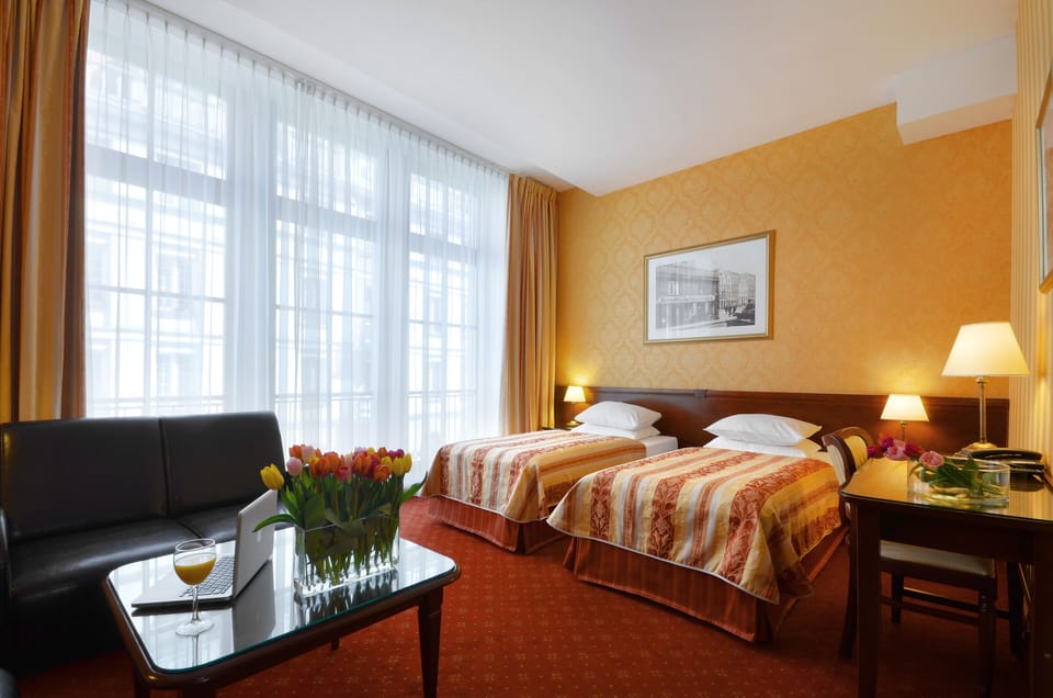 Hypo-allergenic bedding, in-room safe, individually decorated