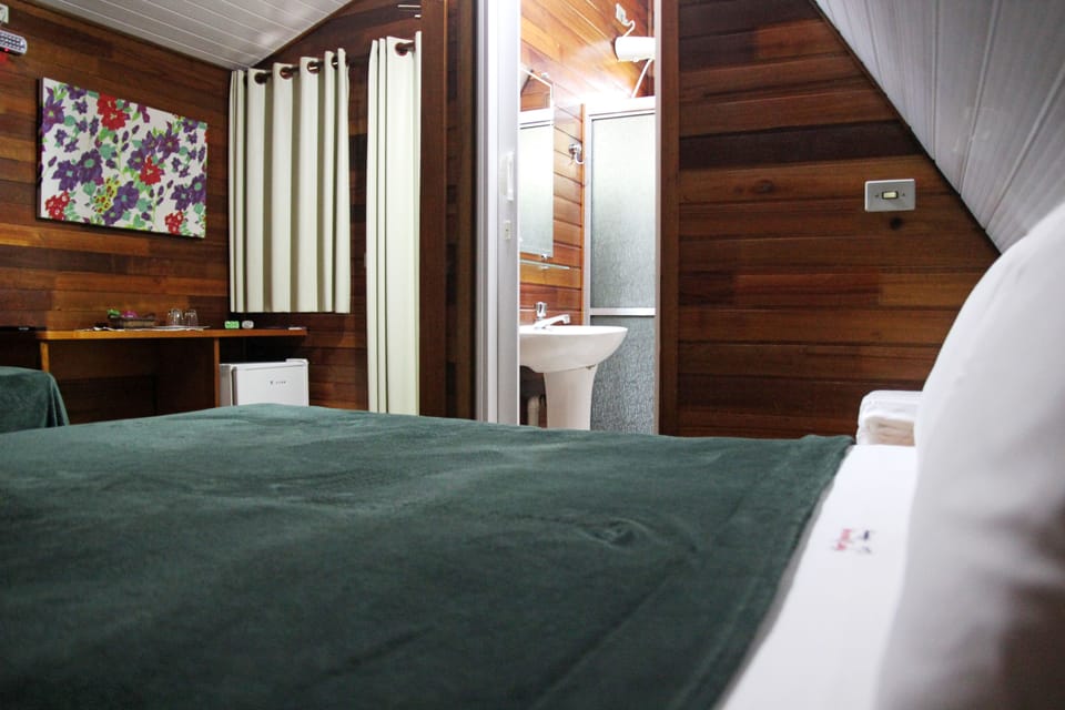 Chalet | Minibar, desk, free cribs/infant beds, free WiFi