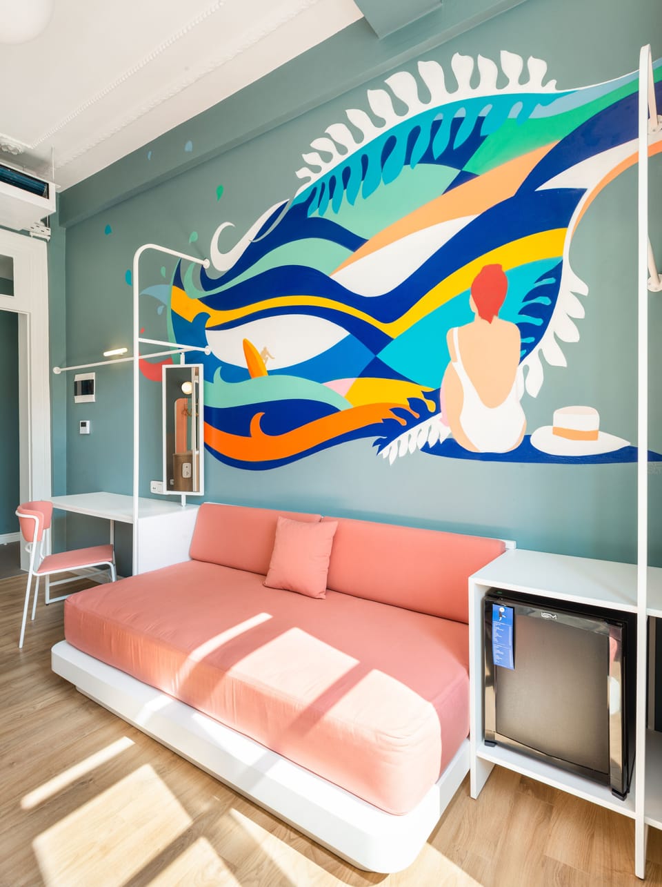 Loft (XL) | In-room safe, individually decorated, desk, blackout drapes