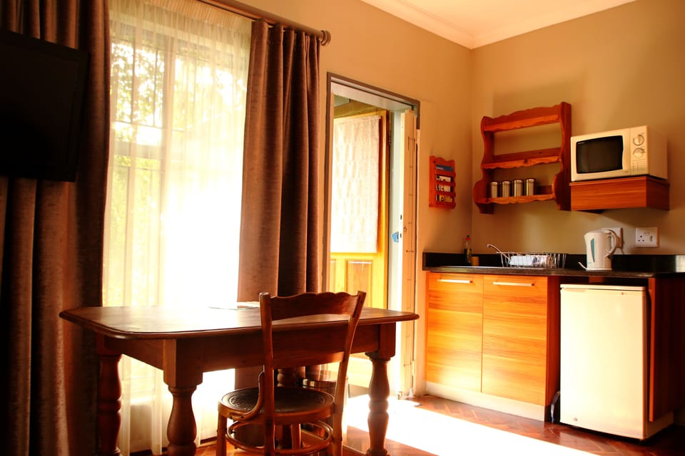 Coffee/tea maker, fridge, microwave, electric kettle