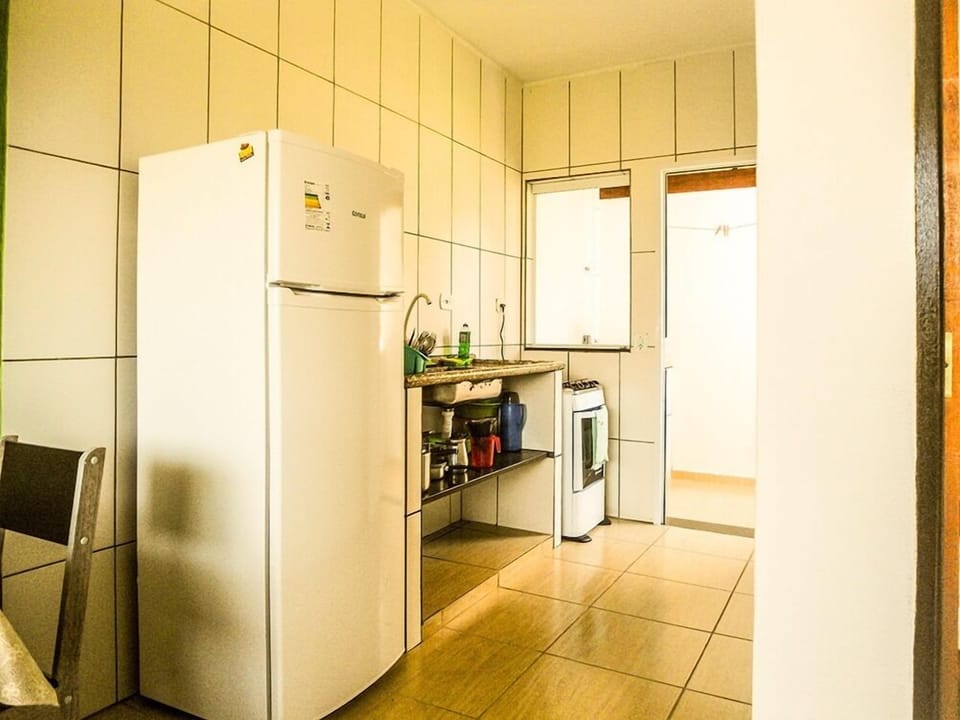 Chalet | Private kitchen | Oven, stovetop, cookware/dishes/utensils