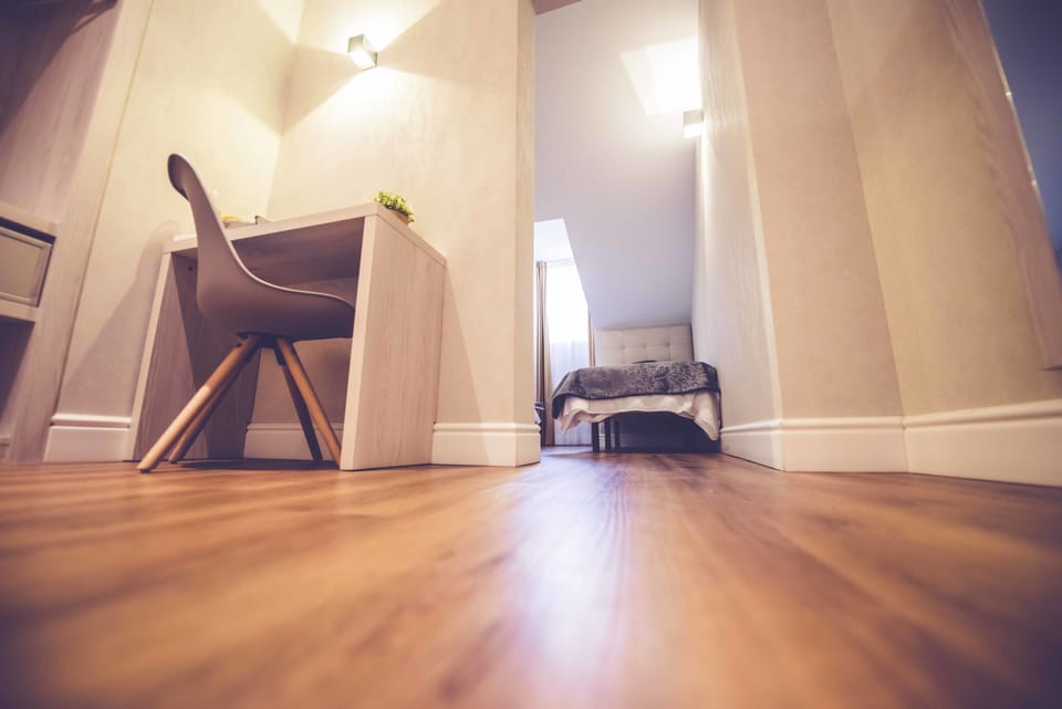 Comfort Twin Room, 1 Bedroom | In-room safe, desk, soundproofing, free WiFi