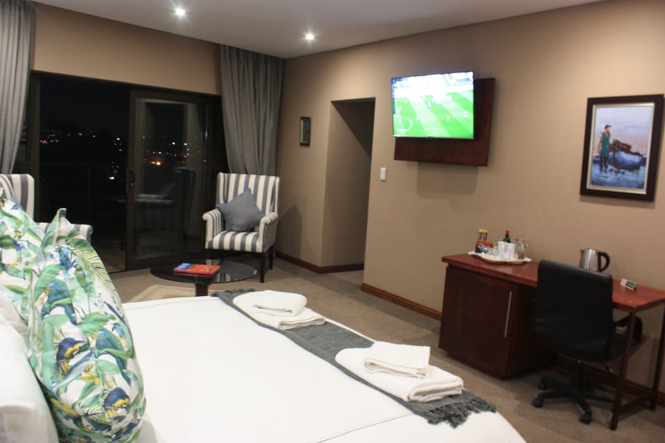 Luxury Double or Twin Room | Premium bedding, in-room safe, individually decorated
