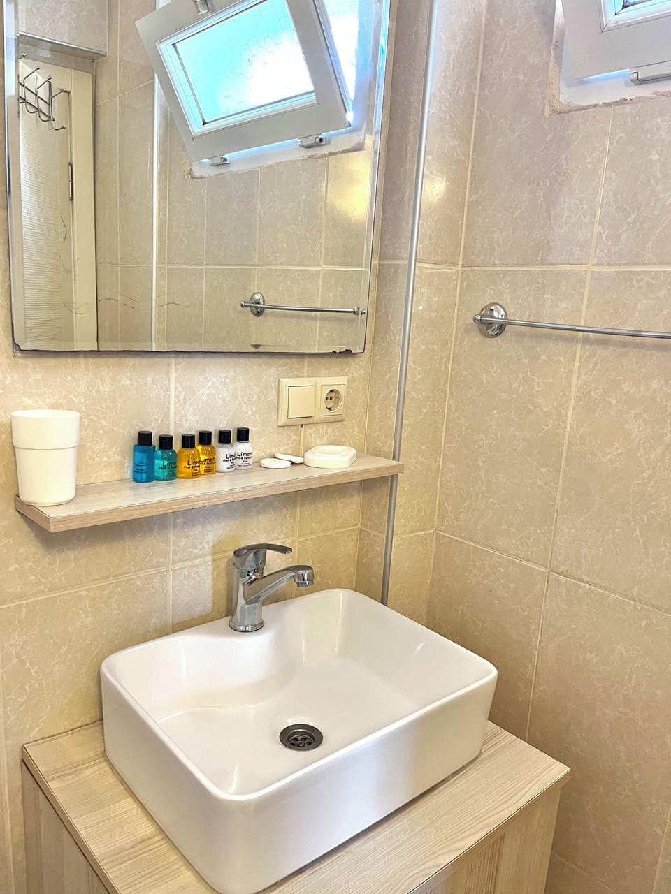 Standard Double Room | Bathroom | Shower, free toiletries, hair dryer, slippers
