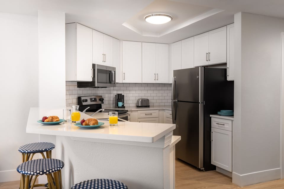 Microwave, stovetop, coffee/tea maker, toaster