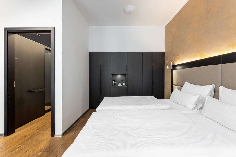Economy Double Room | Premium bedding, Select Comfort beds, minibar, in-room safe