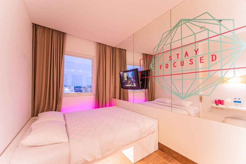 In-room safe, desk, soundproofing, WiFi (free)