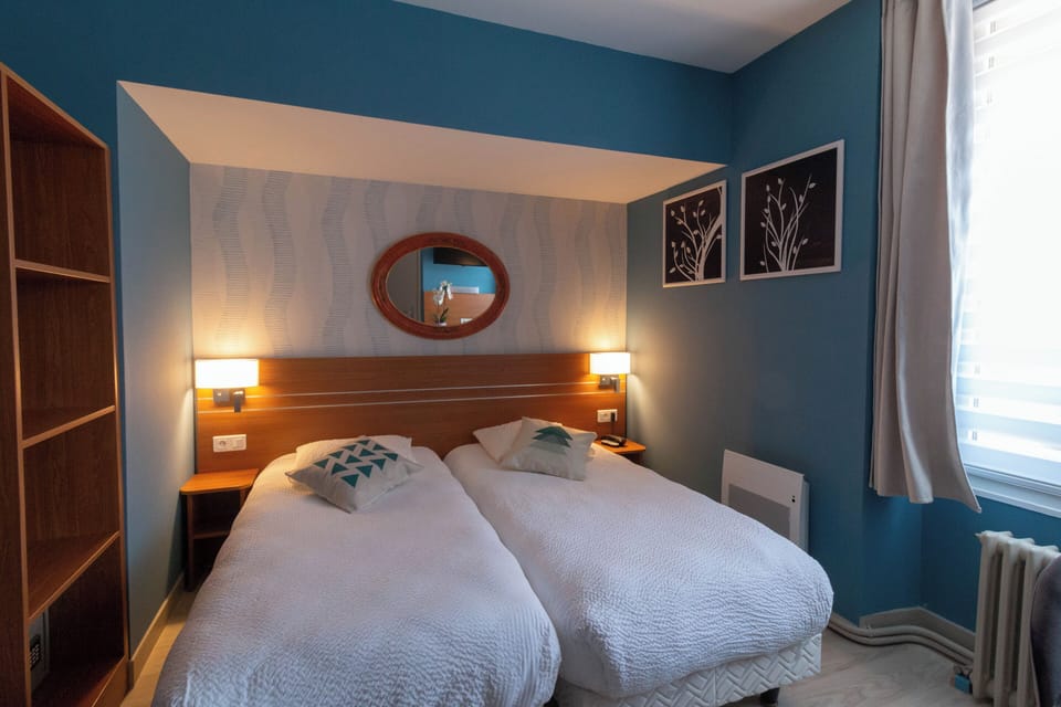 Standard Twin Room | Desk, soundproofing, free WiFi
