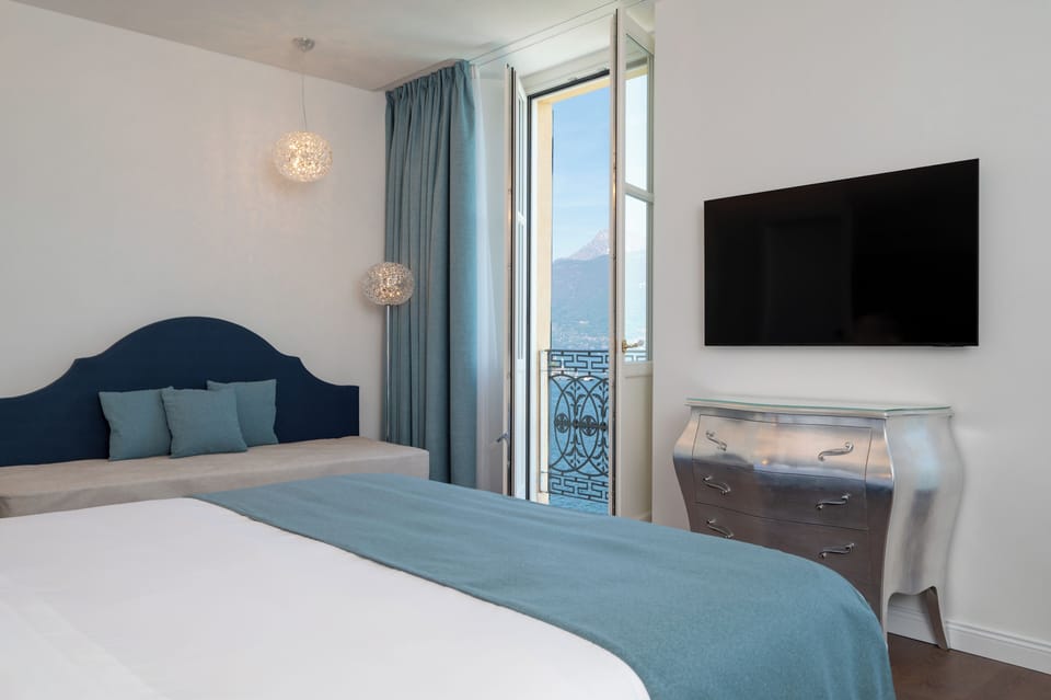 Premium Room, Lake View | Down comforters, minibar, in-room safe, desk