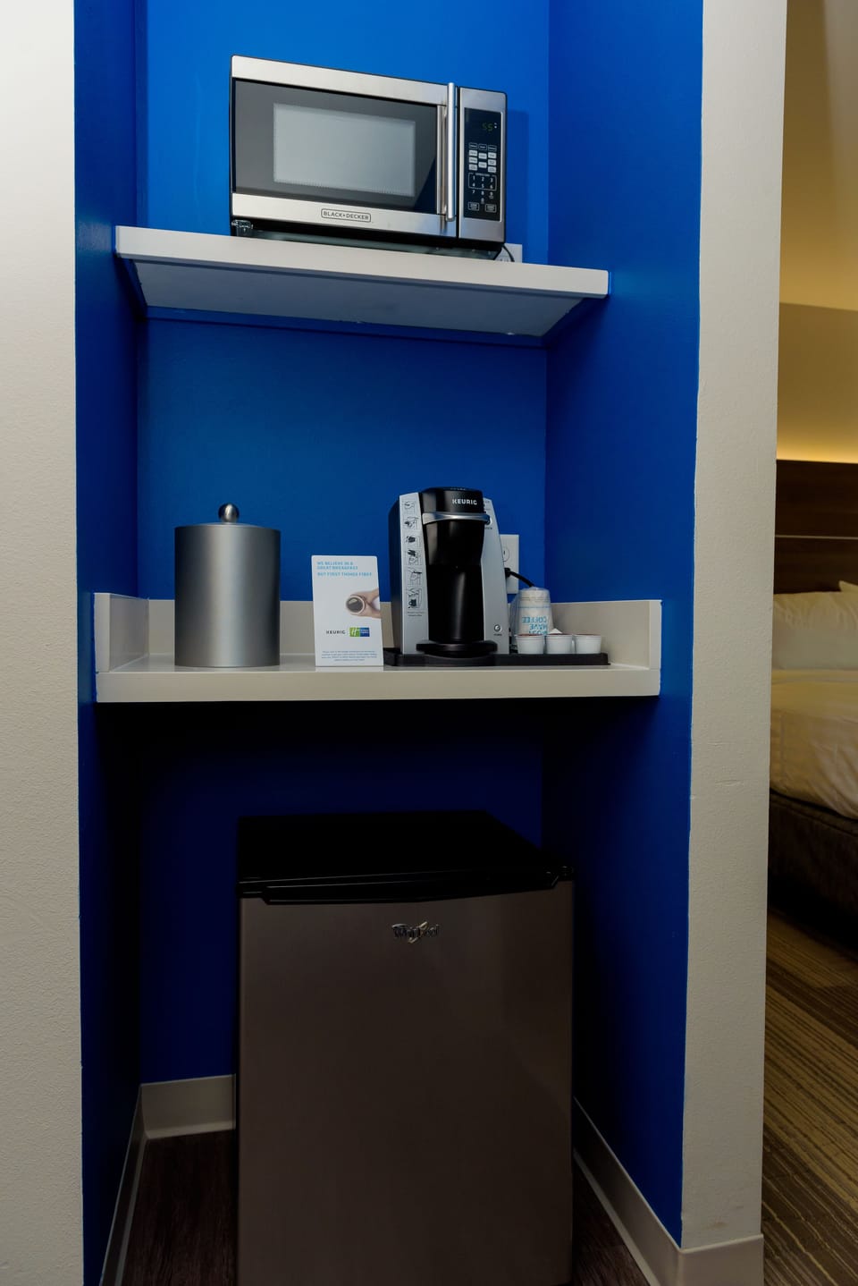Mini-refrigerator