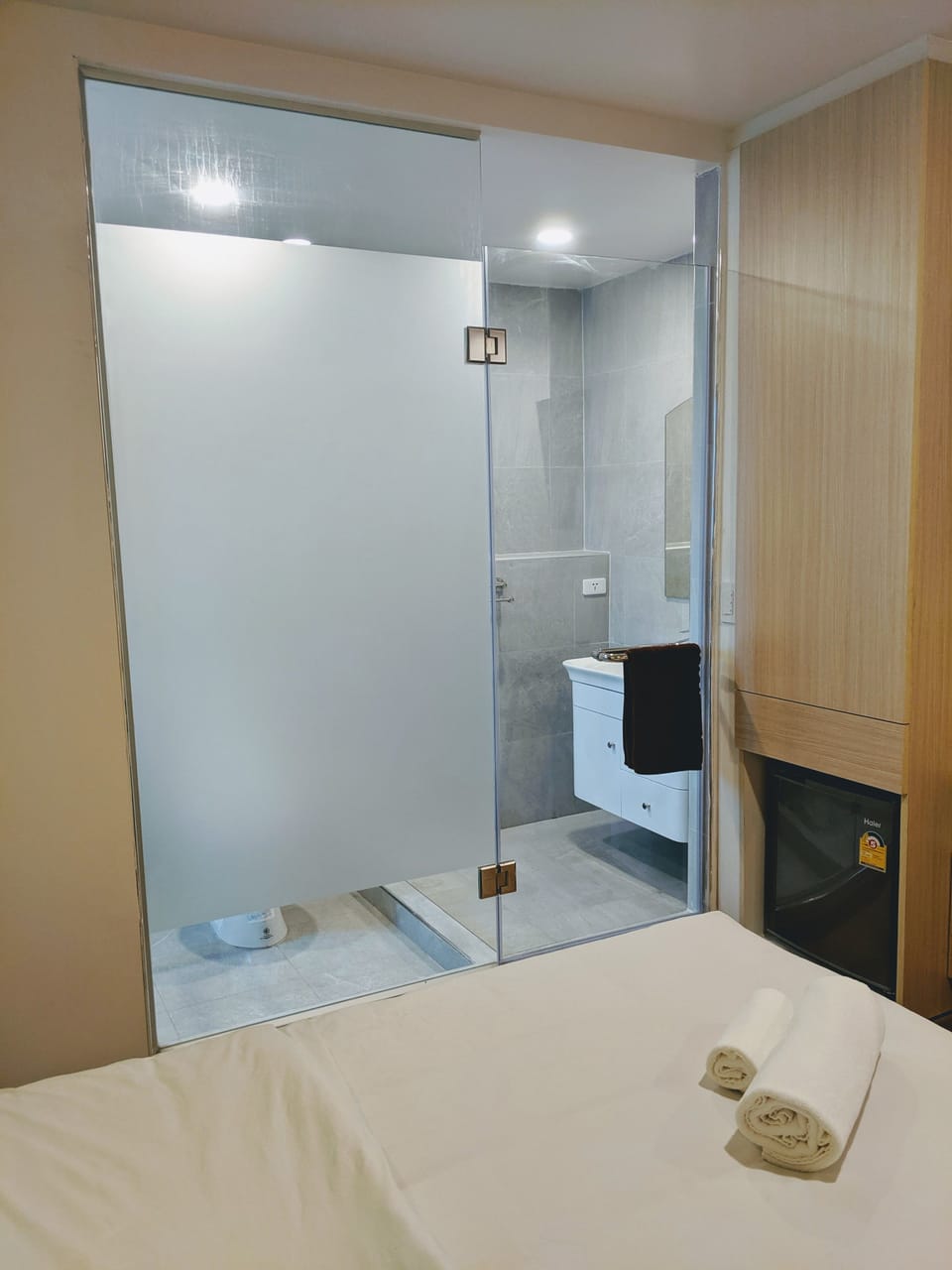 1 bedroom, in-room safe, desk, free WiFi