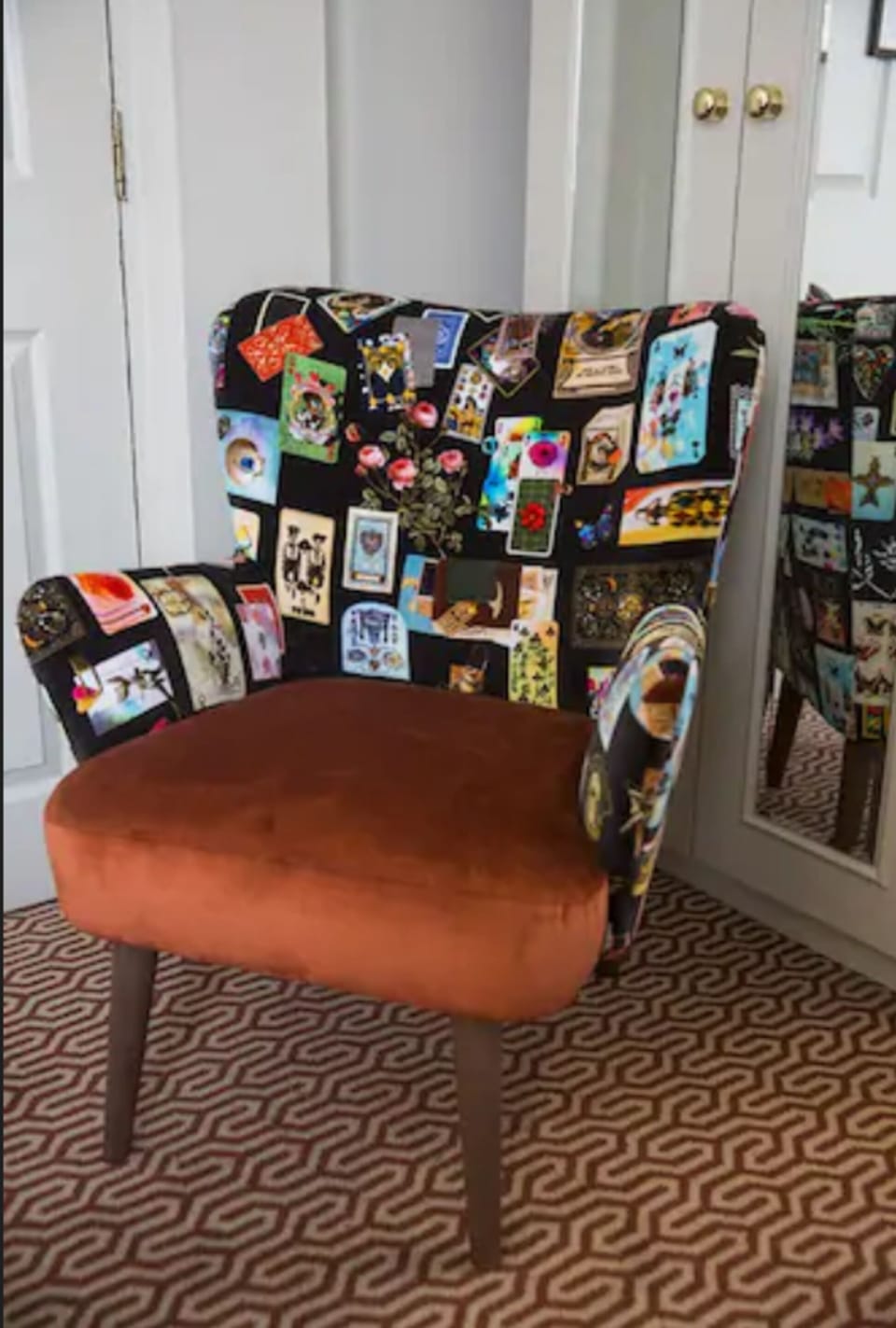 Executive Single Room, 1 Large Twin Bed, Non Smoking | In-room safe, individually decorated, individually furnished, desk