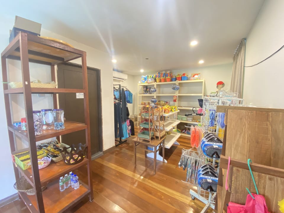 Gift shop