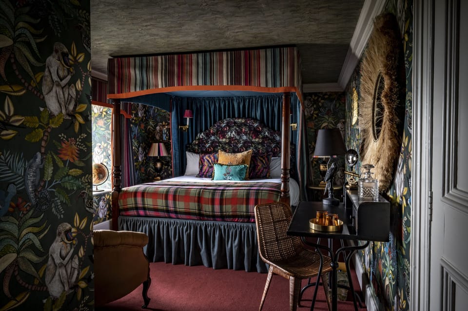 Four Poster King Bed | Hypo-allergenic bedding, individually decorated, individually furnished