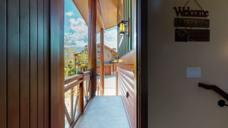 Townhome, 3 Bedrooms | Interior