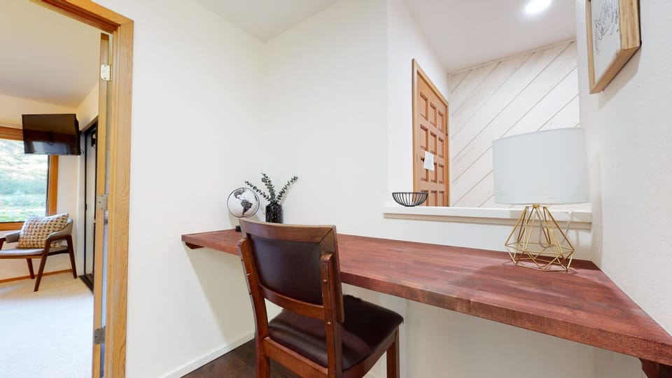 Condo, 1 Bedroom | Interior
