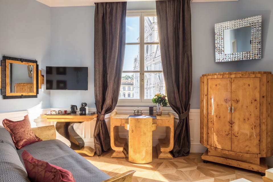 King Deluxe City View | Egyptian cotton sheets, premium bedding, down comforters