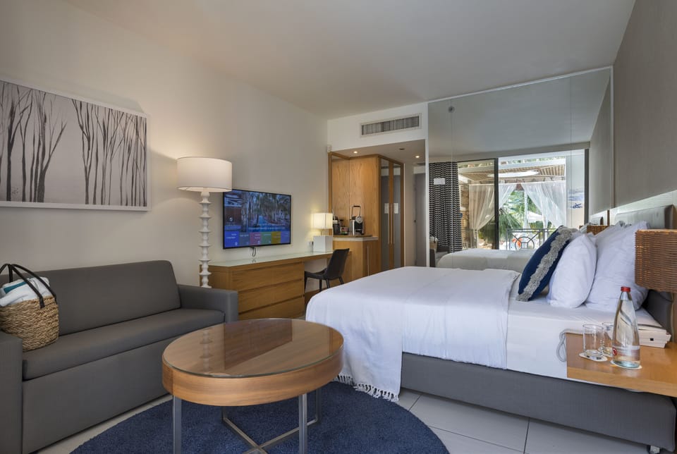 Standard Room (Water Front PV) | Minibar, in-room safe, desk, blackout drapes