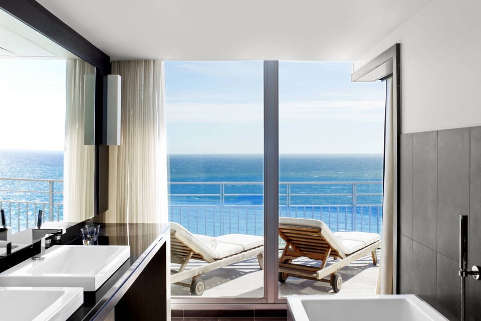 Junior Suite, 1 King Bed, Sea View (Terrace) | Bathroom | Free toiletries, hair dryer, bathrobes, slippers