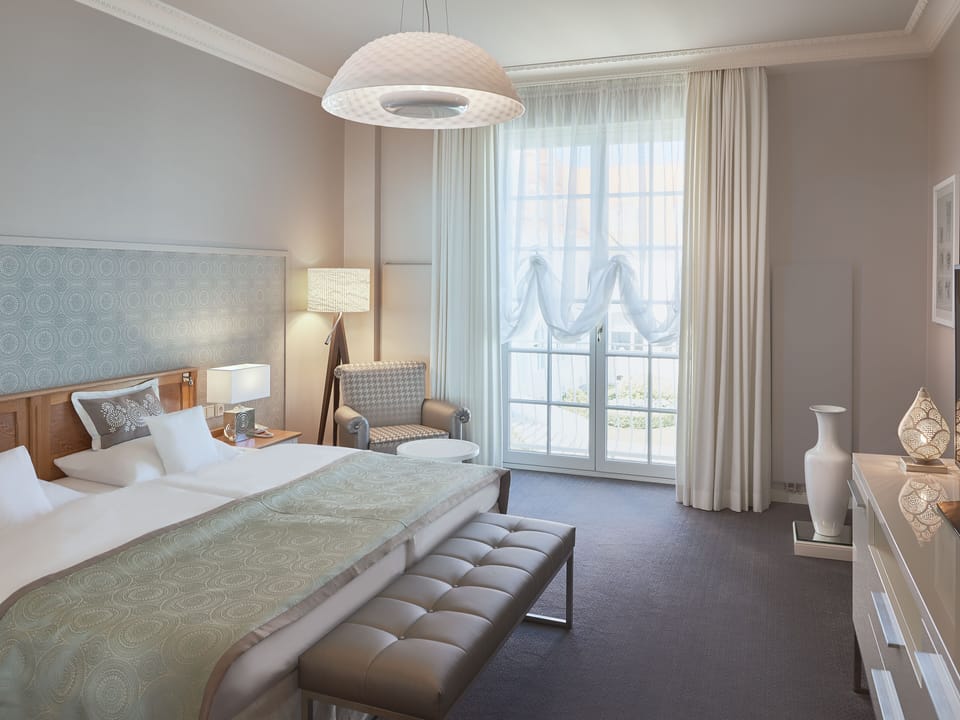 Suite, Sea View | 1 bedroom, hypo-allergenic bedding available, minibar (free items)